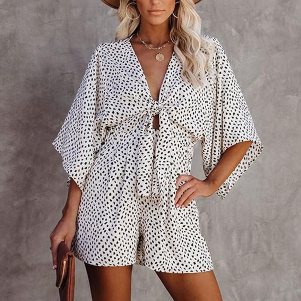 NWOT Polka Dot Kimono Sleeve Romper